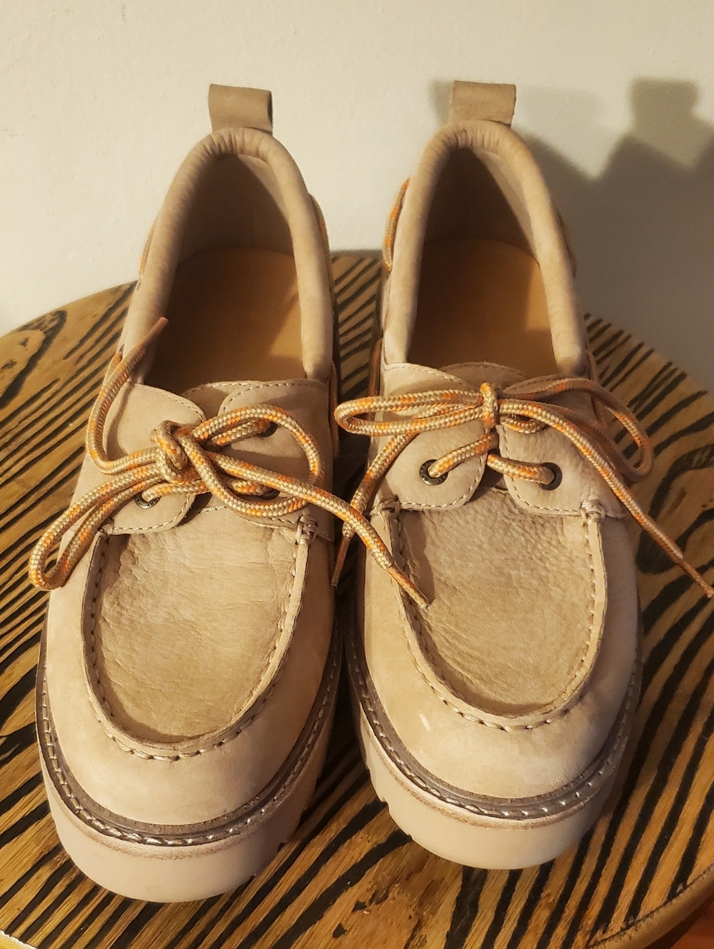 Sperry Beige/Tan Boat Shoes with‎ Orange-Trim Laces